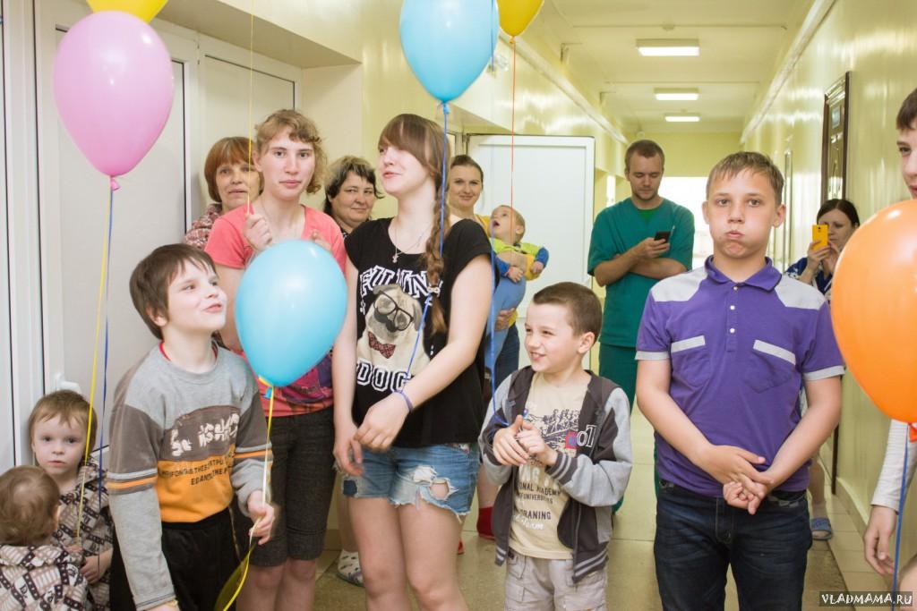 Владмама помогает детской больнице №1 (100)