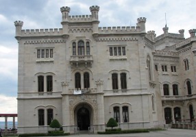 Замок Максимилиана