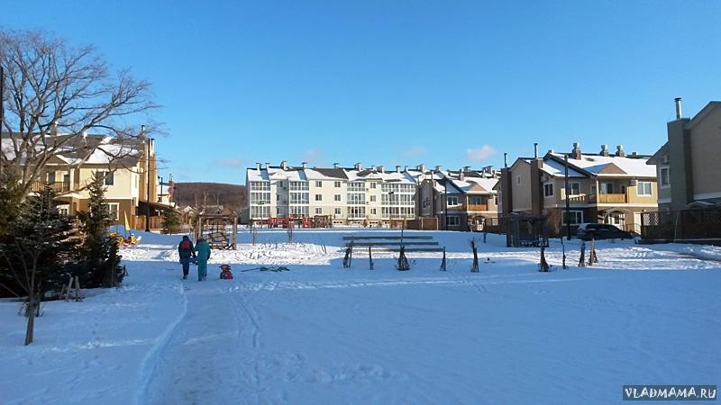 Земляничные холмы в Южно-Сахалинске
