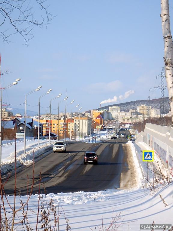 Южно-Сахалинск. Поворот с Есенина на Алексея Горького